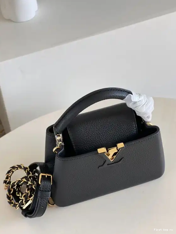 First bag ru MINI VUITTON CAPUCINES LOUIS 0617